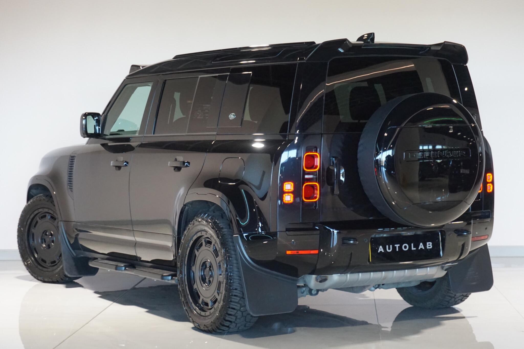 Land Rover Defender 110 2.0 P400e 15.4kWh X-Dynamic S SUV 5dr Petrol Plug-in Hybrid Auto 4WD Euro 6 (s/s) (404 ps)